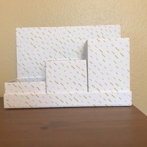 Desk organizer (FREE w any purchase)